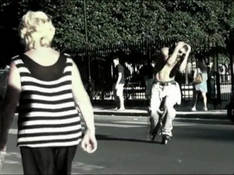 Paris | Le danseur de la place des Vosges | 23 juillet 2012