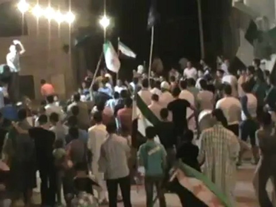 Syria فري برس حماة مسائية جميلة مع كلمة لأبطال طريق حلب القديم 27 7 2012 Hama