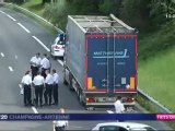 Reims : 2 motards de la police percutés par un camion