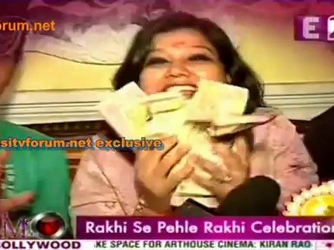 Rakhi Ka Chadd Gaya Khumar - Saas Bina Sasuraal