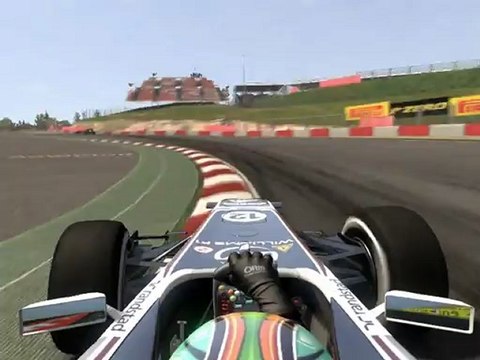 F1 2011 - GP d'Espagne - Kier vs Kovalainen en onboard