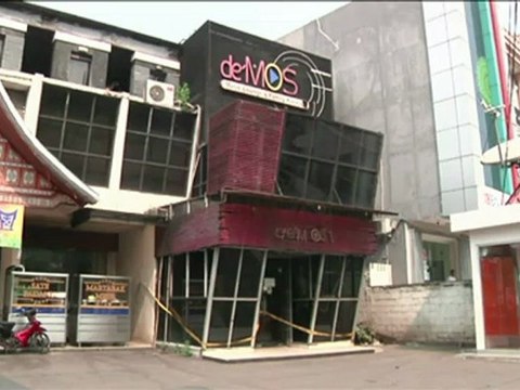 Indonésie: des islamistes saccagent un bar, 62 arrestations