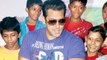 Salman Khan Brings A Smile To Slum Kids' Life - Bollywood News