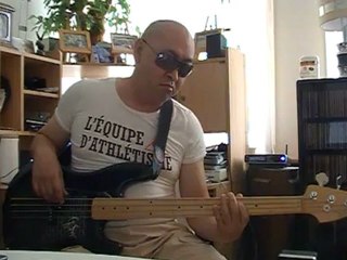 How deep is your love  Bee Gees basscover Bob Roha