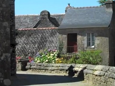 L'architecture invisible de l'église de Pleyber-Christ