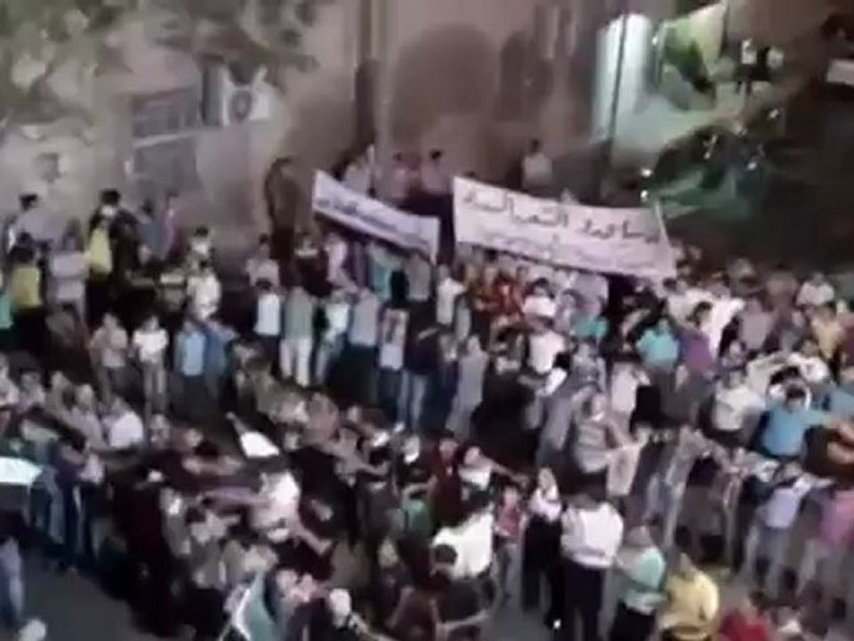Syria فري برس حلب الباب  مسائية رائعة ابتهاجاً بتحرير المدينة 30 7 2012 Aleppo