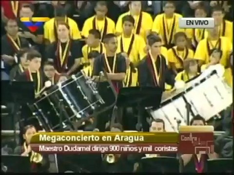 Gustavo Dudamel dirige a la Orquesta Sinfónica Juvenil “José Félix Ribas”