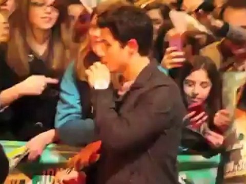 Nick Jonas & Pharrell Williams to Idol?