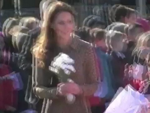 Kate Middleton Wows in Grey Dress