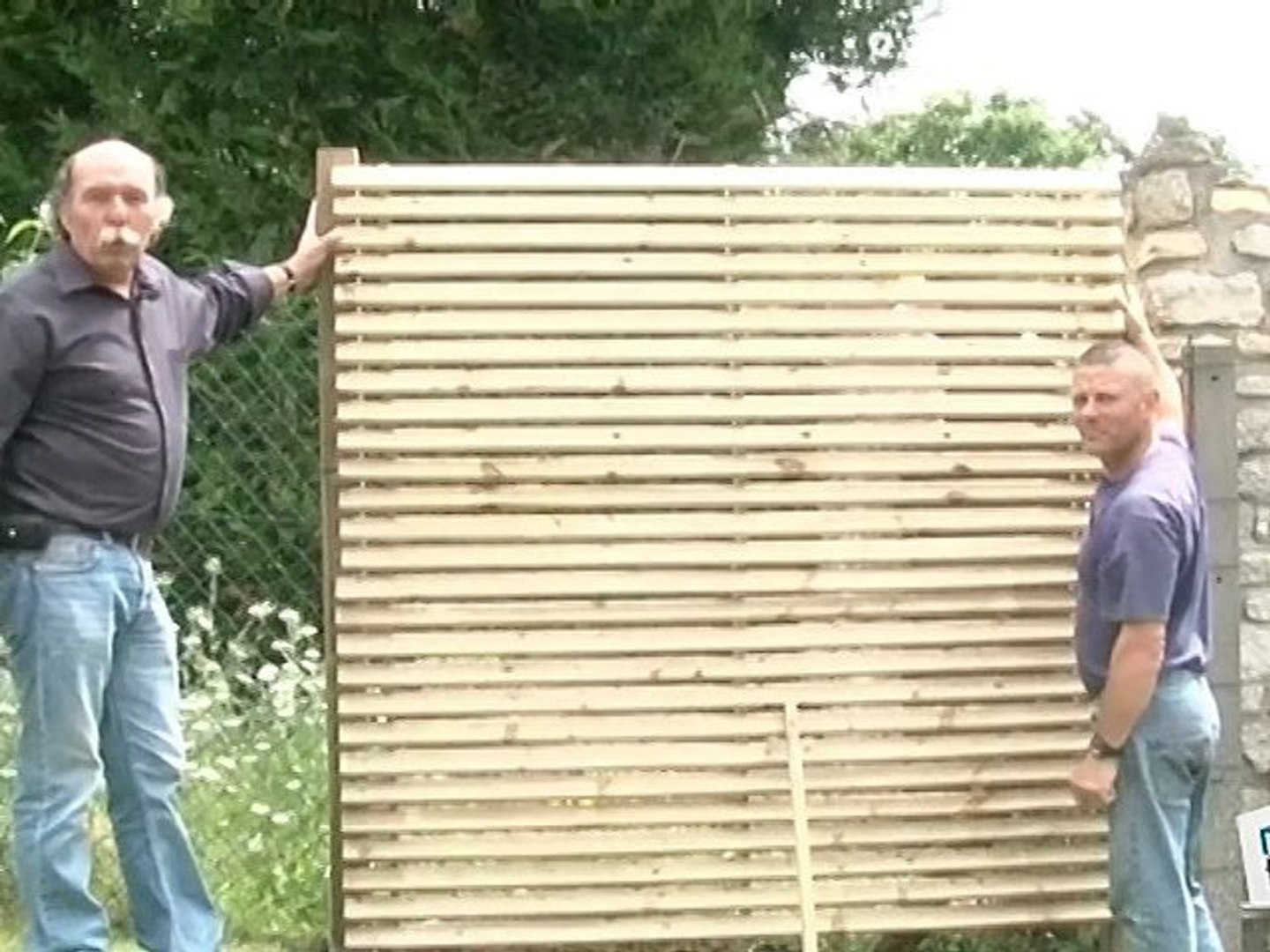 Comment faire une clôture en bois ? - Vidéo Dailymotion