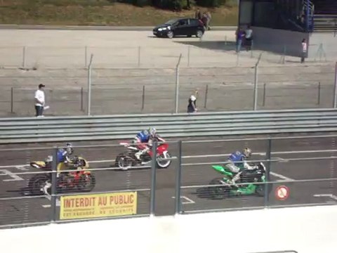 depart deuxieme manche finale A 600 michelin power cup dijon prenois 2012