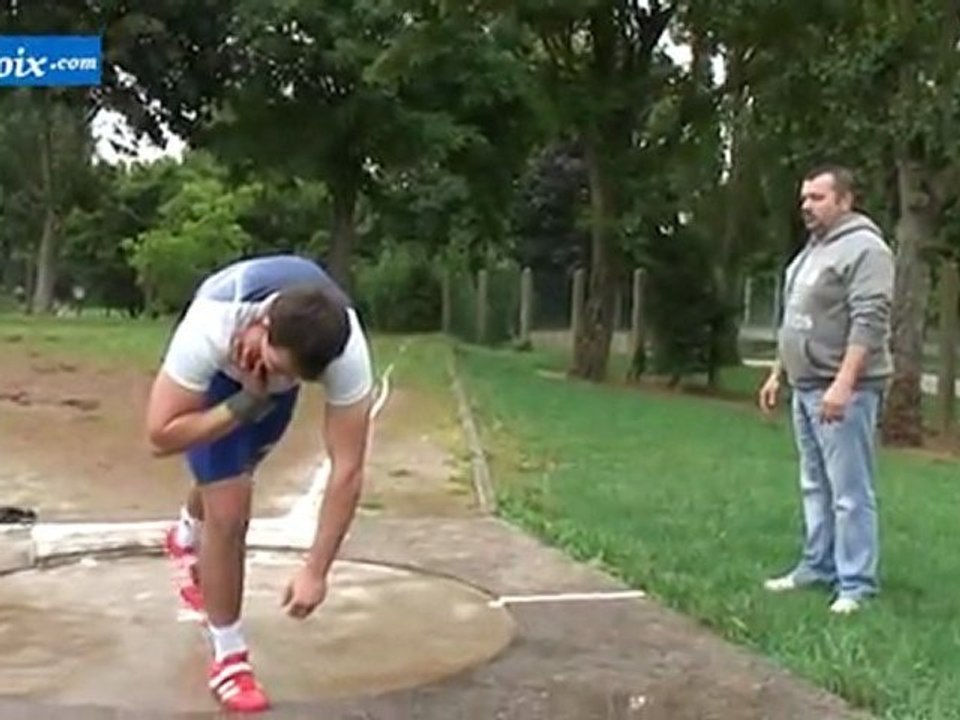 Gestes de l'athl&eacute;tisme - le lancer du poids - Vid&eacute;o Dailymotion