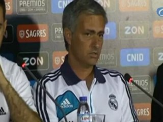 Mourinho: "Kaká puede seguir en el Real Madrid"