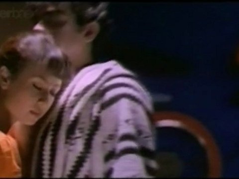 Vaanum Mannum Kattikondade - Kadhal Mannan - Ajithkumar, Maanu - Romatic Tamil Song