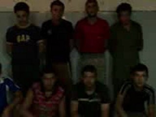 Syria فري برس حلب اسرى عصابات الاسد من مخفر الصالحين  1 8 2012 Aleppo