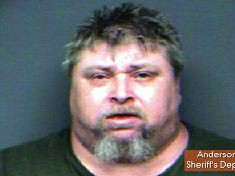 Man Allegedly Attacks Wife Over Romney Facebook Photo