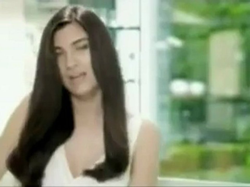 Tuba Büyüküstün - Pantene AquaLight reklamı