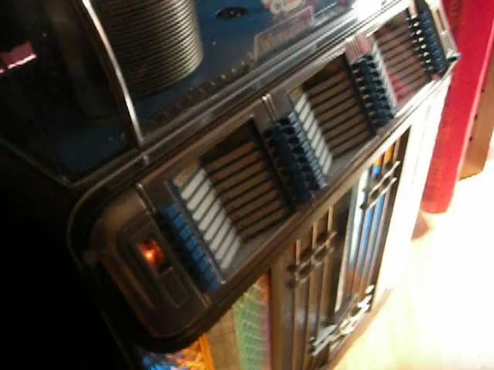 mon Fabuleux Cadeau ! un WURLITZER 1951 , merci mon coeur ...