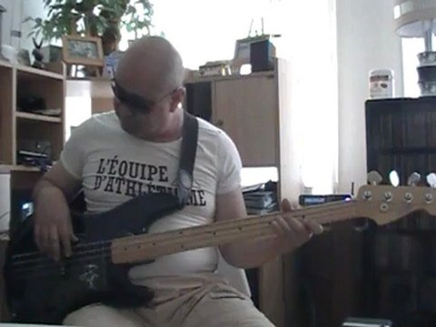 I still haven't found what I'm looking for U2 basscover Bob Roha