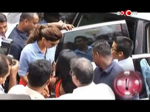 Deepika replaces Kareena and Katrina