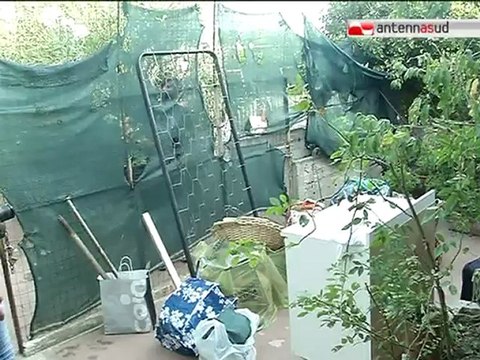 TG 01.08.12 Lacrime e gioia a Bari: dalle case parcheggio famiglie trasferite in alloggi popolari