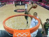 Nicolas Batum fastbreak dunk