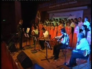 BİR KIZIL GONCAYA BENZER DUDAĞIN