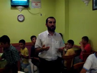 下载视频: eynesil kur'an kursu öğrencileri iftar eynesilgazete.com