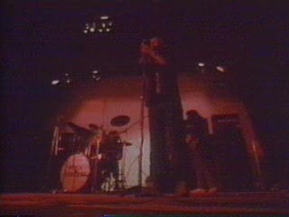 Black Sabbath - War Pigs