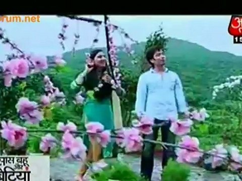 Manali Mein Aditya Aur Pankhudi - Pyaar Ka Dard Hai