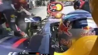 F1 2011 Turkish GP Vettel Onboard Pitting in Boxes [HD] Engine Sounds