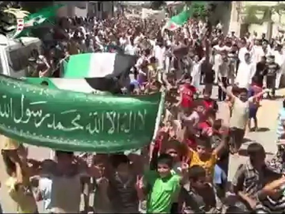Syria فري برس حماة  المحتلة كفرزيتا  جمعة النصر قادم من الشرق دير الزور 03 08 2012 Hama