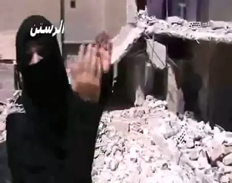 Syria فري برس حمص الرستن ندائات أستغاثة من نساء المدينة 3 8 2012 Homs