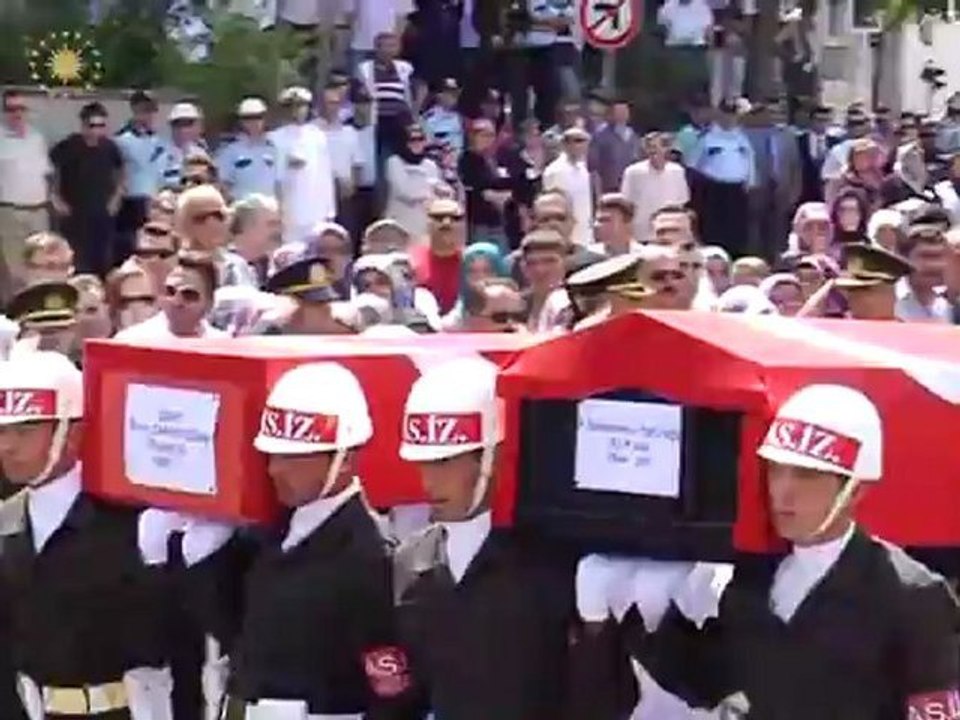 Cumhurbaşkanı Gül, Şehit Er Çakırdoğan’ın Cenaze Törenine Katıldı