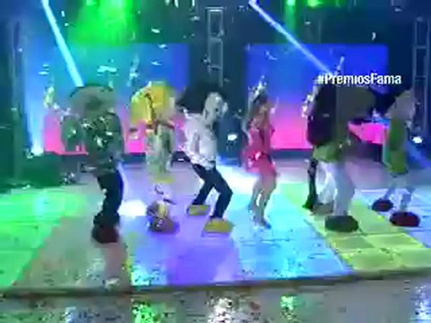 Bely y Beto Bailan en Premios Fama