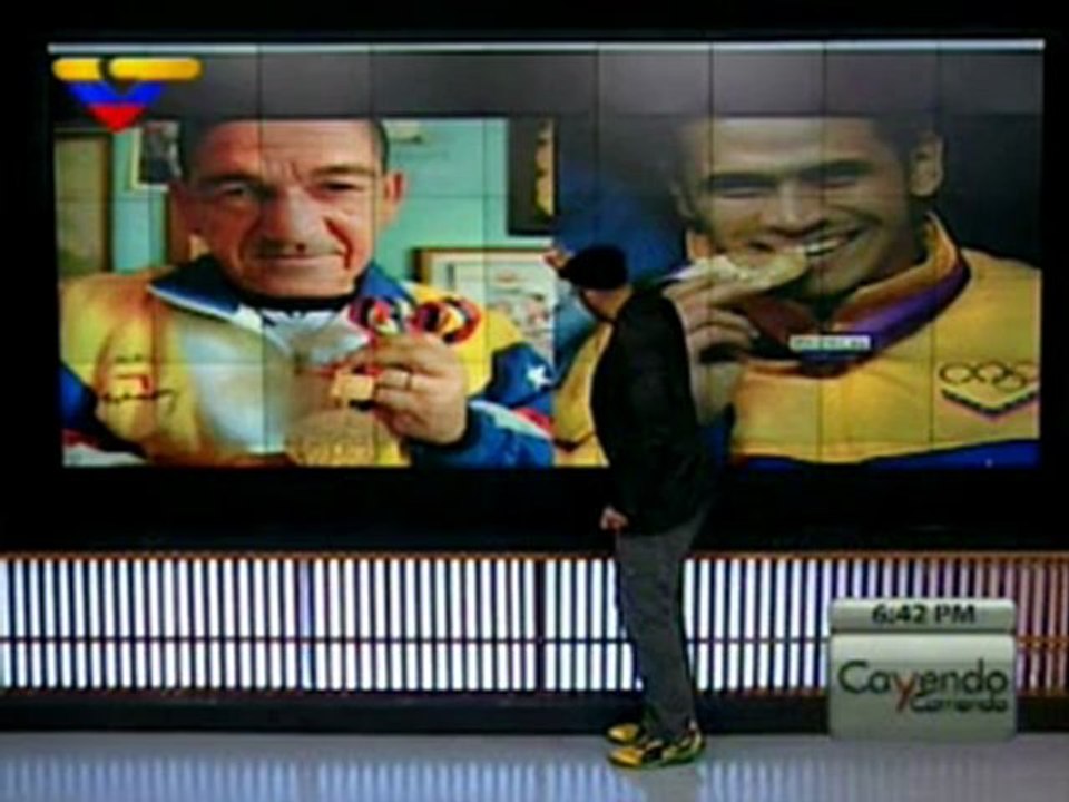 (VÍDEO) Cayendo y Corriendo del día jueves 02.08.2012 (1/4)