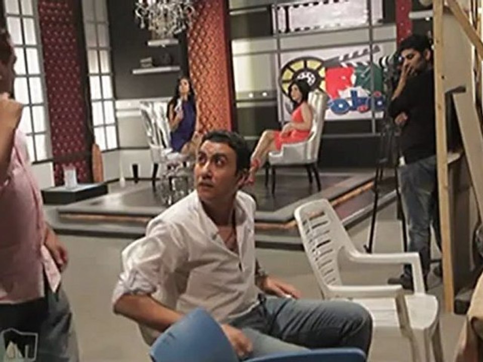برنامج فيلم هندى يا ساندى الحلقة الخامسة عشر - 15