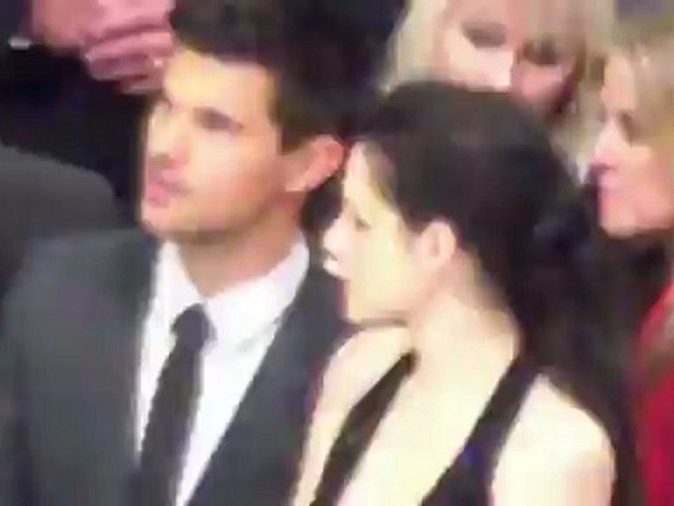 Robert Pattinson Bans Kristen Stewart From Premiere