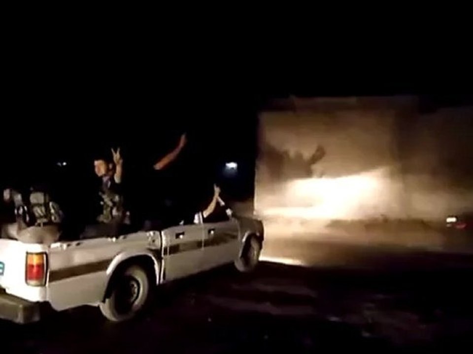 Syria فري برس حلب  لواء التوحيد توجه كتائب حريتان الى حلب 3 8 2012 Aleppo