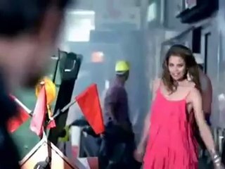 Προκαλεί ατυχήματα στο πέρασμα της αλλά τελικά