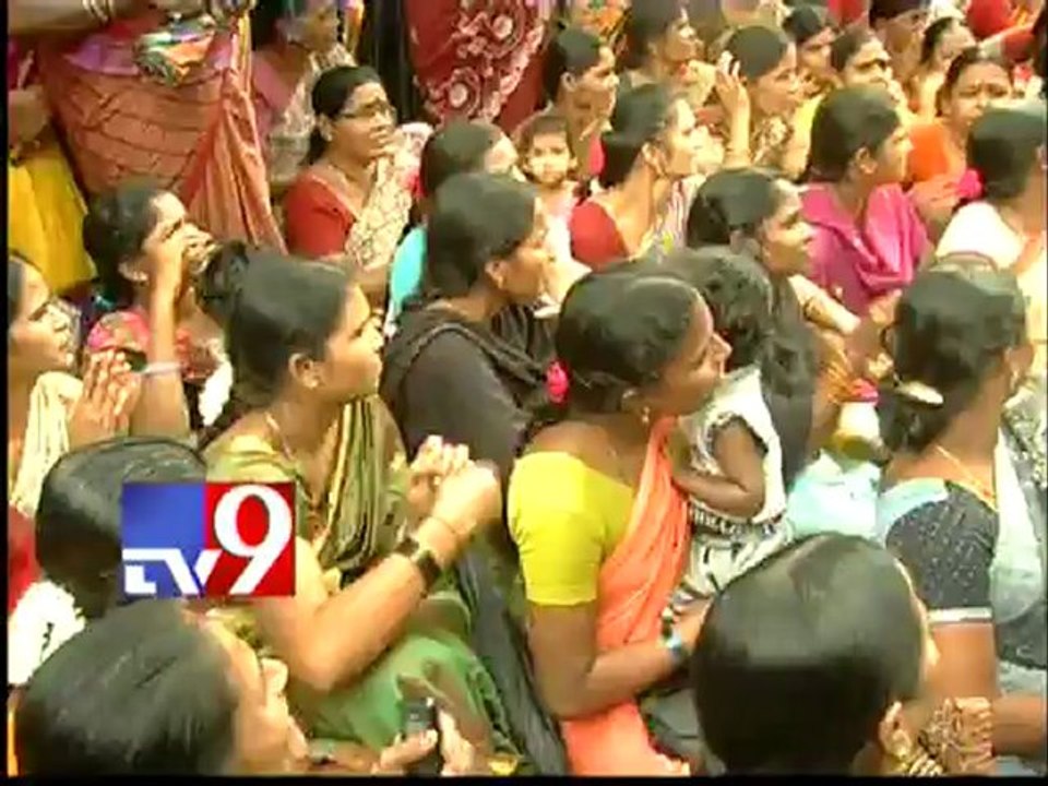 APSP Police attack constable for recording protest - Part 2