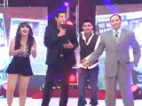 Temo Sirenito en premios Fama