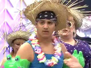 La sexy Ema Huevo en la Noche de Playa