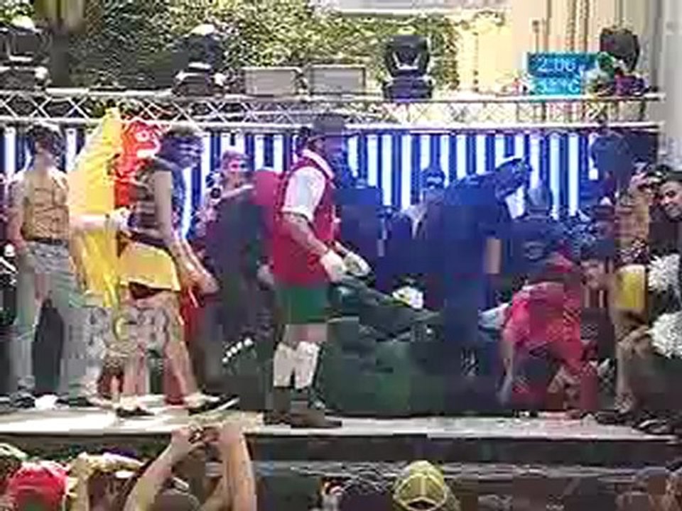 La Reta de Baile..... (Disfraces en PGB)