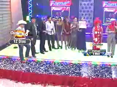 Ganadoras Brenda y Angela (Premios Fama)