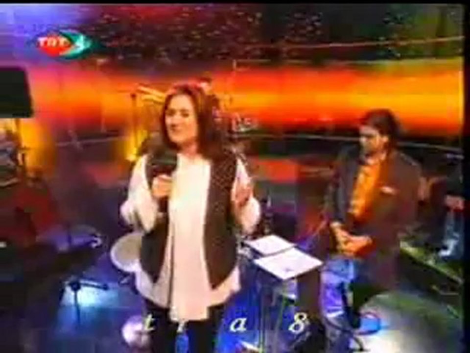 Sabahat AKKİRAZ              "Bu Yarayı Dosttan Aldım Ezeli "