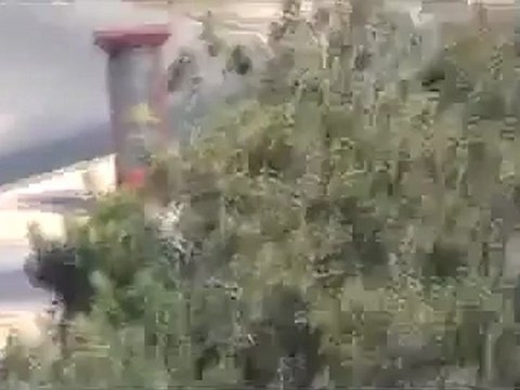 Syria فري برس حماة المحتلة الشريعة تنتشار مليشيات الاسد ودخولها للحي 4 8 2012 Hama