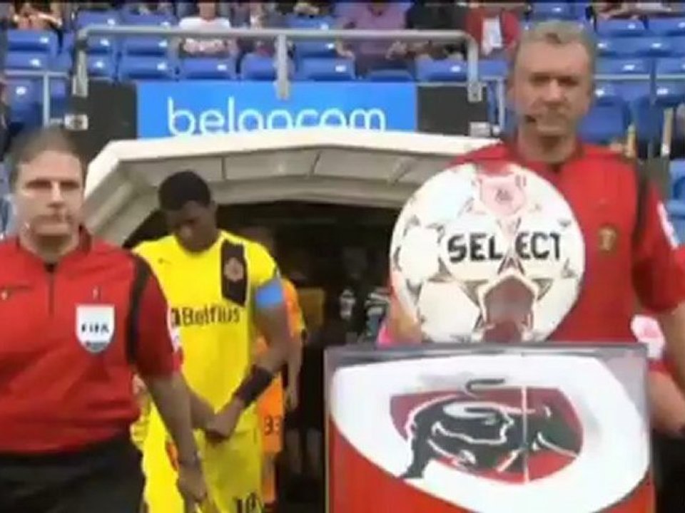 Jupiler League: Unterzahl nach Headnut! Brügge dennoch ungeschlagen