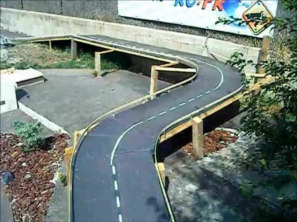 premier test piste alpes modelisme