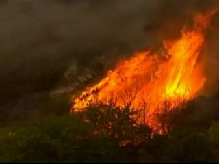 Dramatic footage showing wildfires sweeping across Oklahoma